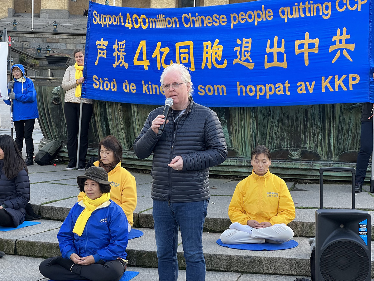 图9:瑞典前议员汉斯·罗森贝耶到场祝贺四亿华人三退,支持法轮功学员反迫害