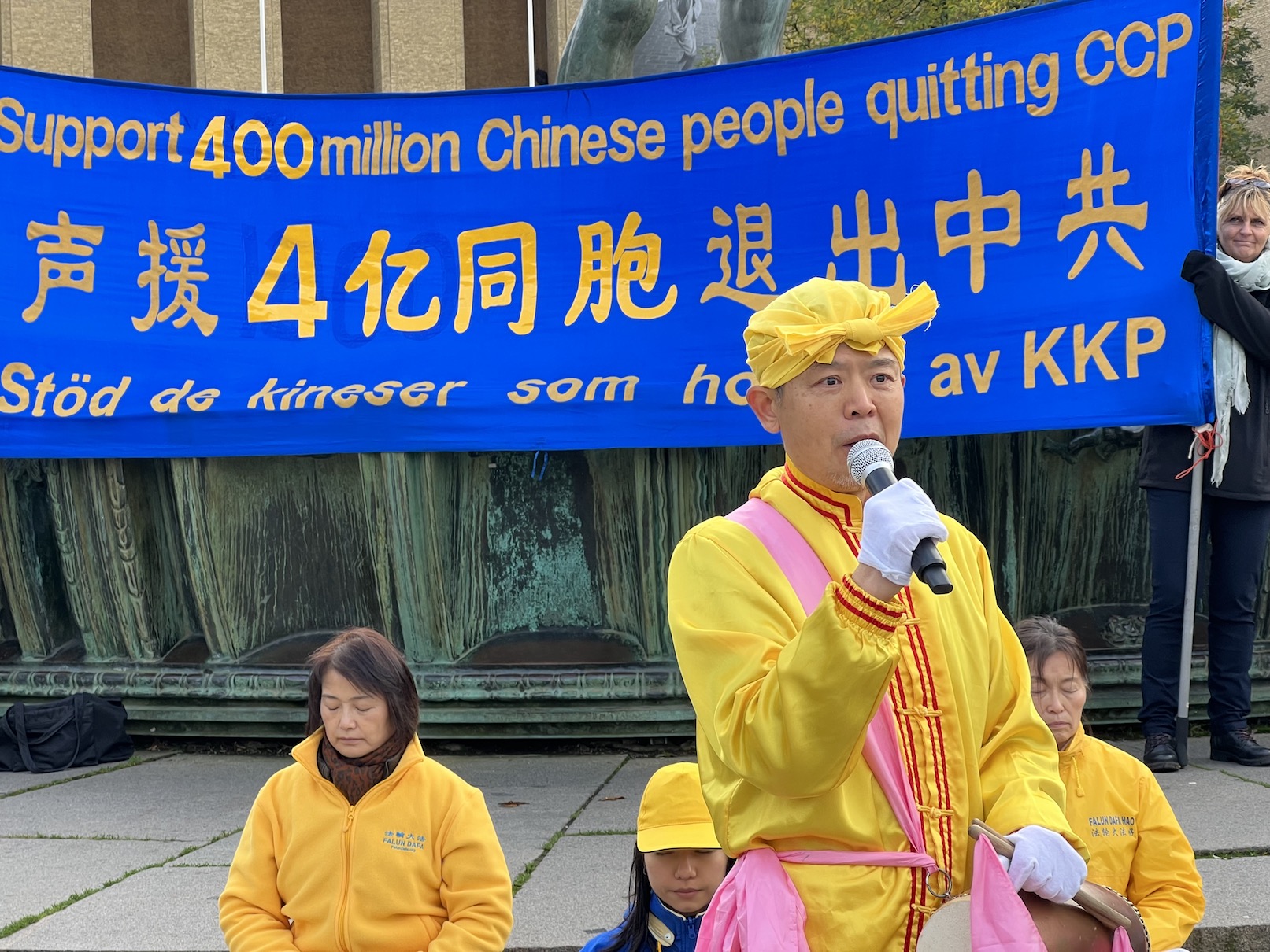 图11:中共迫害法轮功学员的见证人揭露中共罪行