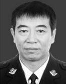 李伟东