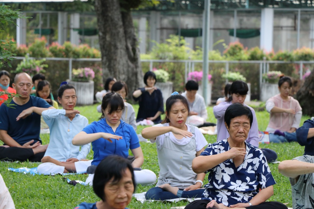 图1~3:集体炼功