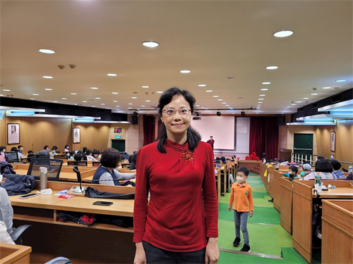 '图6:家长翁于晴感谢青年学子的用心,无论在课程学习或活动都设计得很棒。'