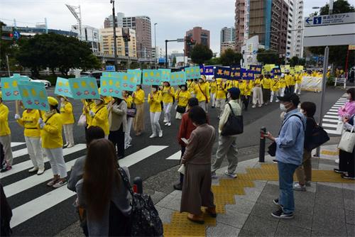 '图1~6: 游行队伍在横滨市内行进'