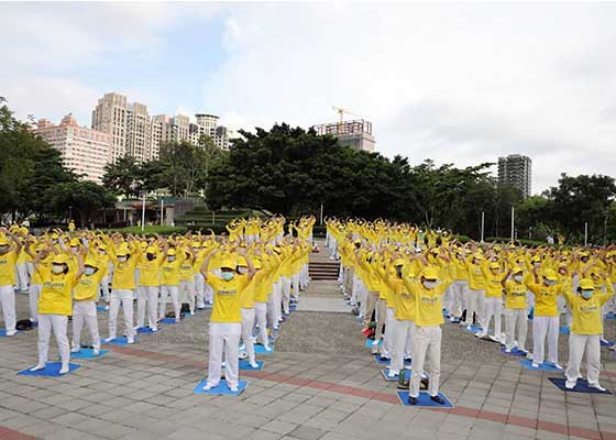 台中烛光悼念会 正义人士到场声援
