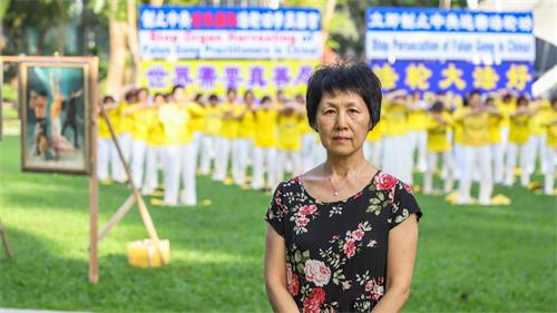 图10:淑惠在大法中修炼二十四年,获益良多。她呼吁海外中使领馆的工作人员能够真正了解法轮功真相。