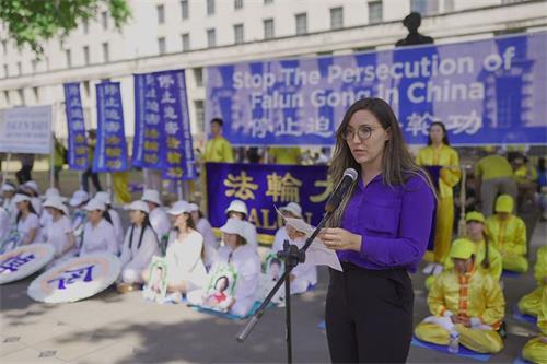 '图4:终止中国移植滥用国际联盟(ETAC)代表维多利亚女士发言'
