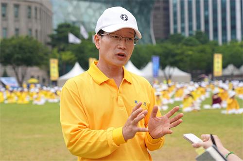 图27:法轮功学员金到亨先生