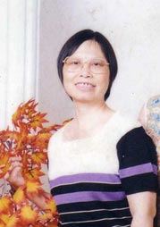 图7:康瑞其五十岁生日时的照片。