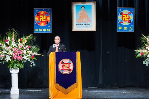 图2~4:学员在发言