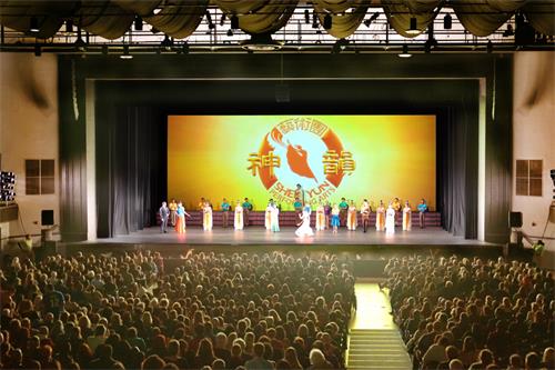 图6:二零二三年一月十日,神韵巡回艺术团在美国奥古斯塔威廉‧贝尔剧院(William B. Bell Auditorium)开启神韵本季在当地的首场演出。(大纪元)