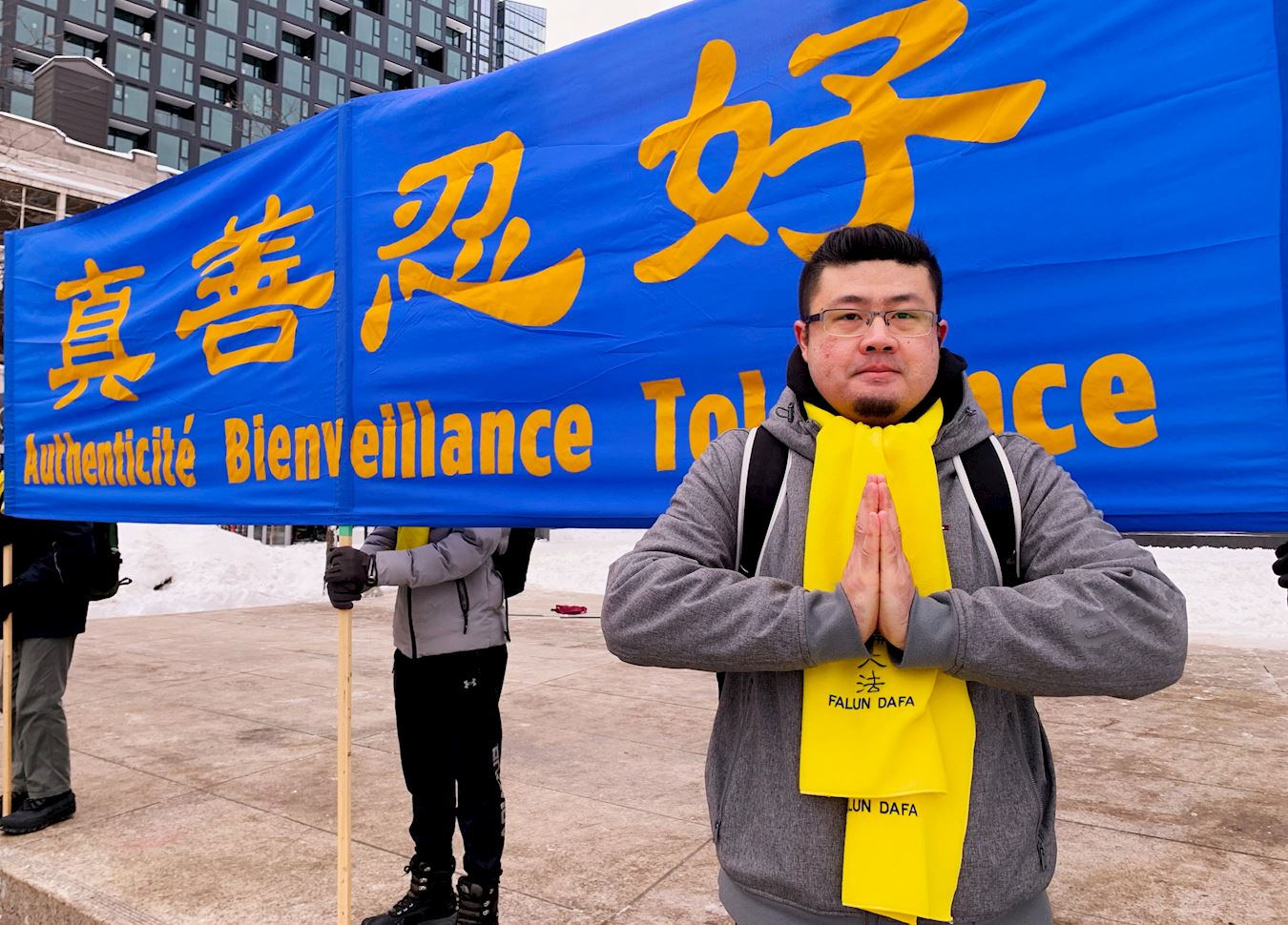 '图4:蒙特利尔青年小马感恩李洪志师父,法轮大法教会他如何做好人,走出悲观迷茫。'