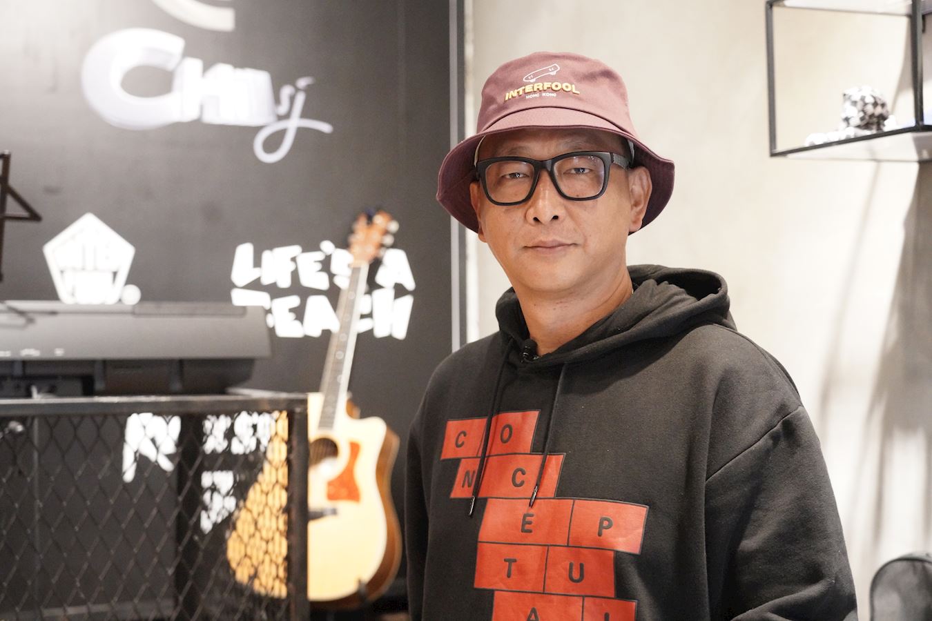 '图2:时装店老板詹先生'