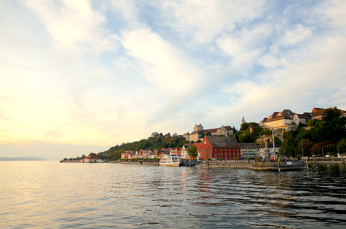 图1:博登湖畔的梅尔斯堡(Meersburg)。