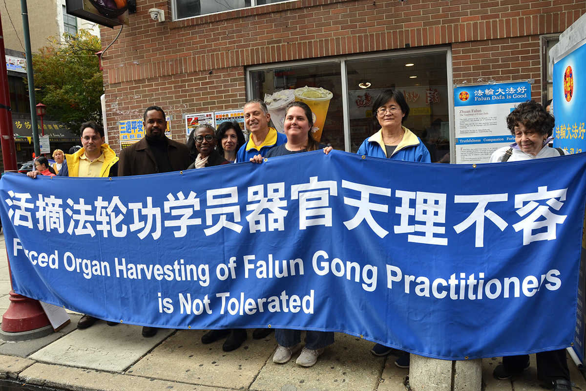 图3:宾州州参议员谢里夫・ 斯惴特(左二)当天来到集会现场表示支持。