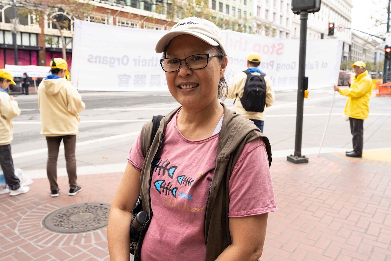 '图15:旧金山居民Helena Valentine表示,希望有一天迫害能停止'