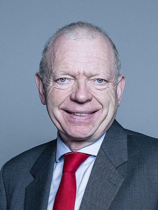 '图2:亨特勋爵(Rt Hon Lord Hunt of Kings Heath PC OBE)'