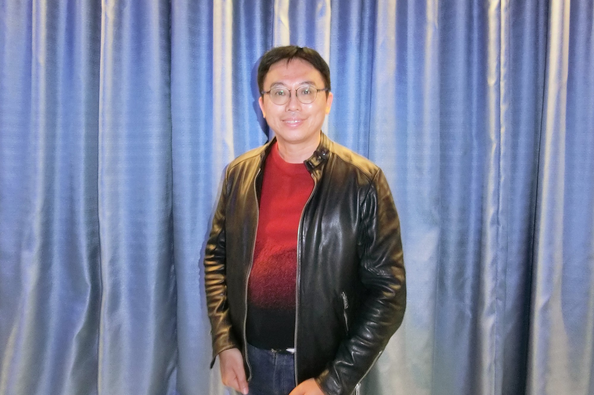 图5:二零二三年三月二十六日下午,林丁禾观赏了神韵世界艺术团在台北表演艺术中心的第七场演出。(大纪元)