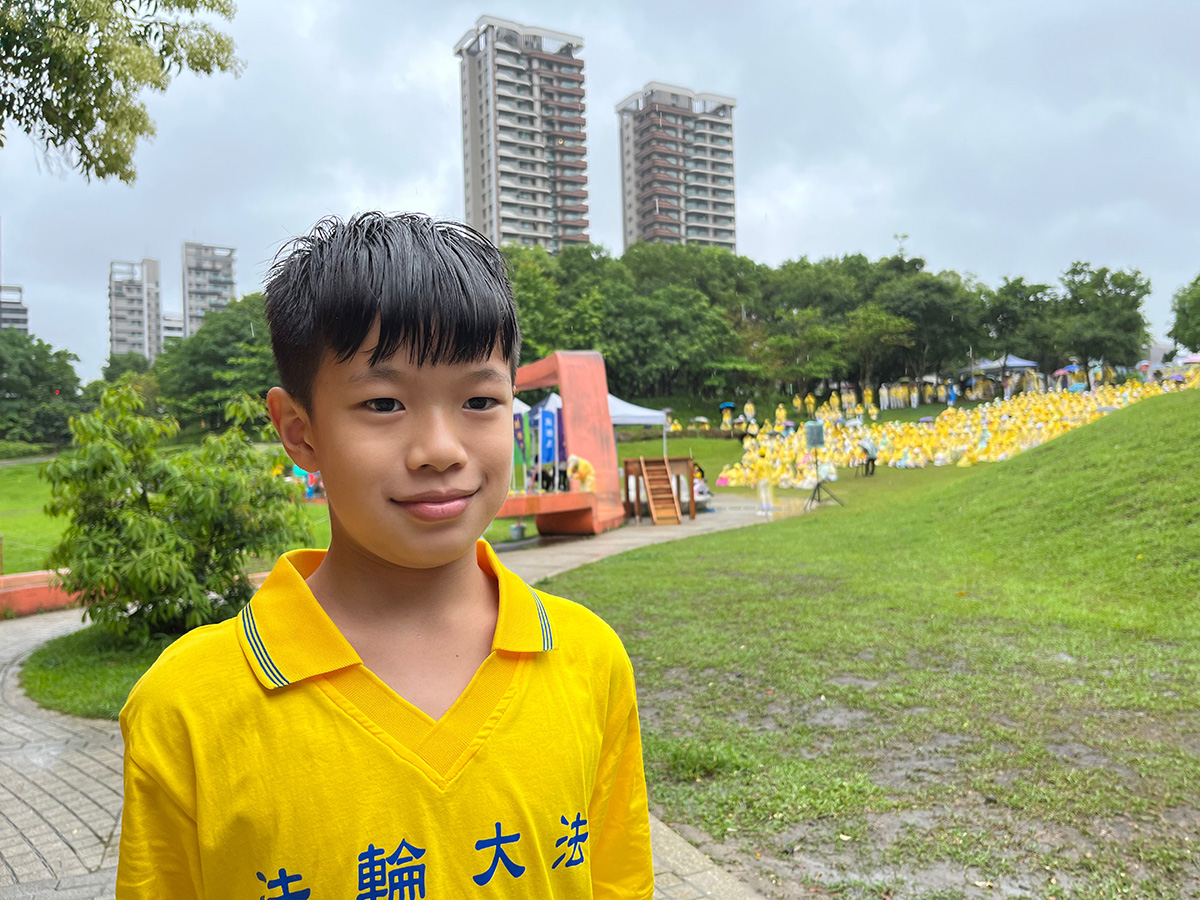 图6:黄靖然修炼一年多,已经知道在生活中要实践真善忍。