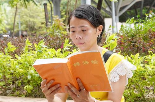 '图2:陈女士说修炼大法后,放下了对丈夫父母的怨恨之心。'