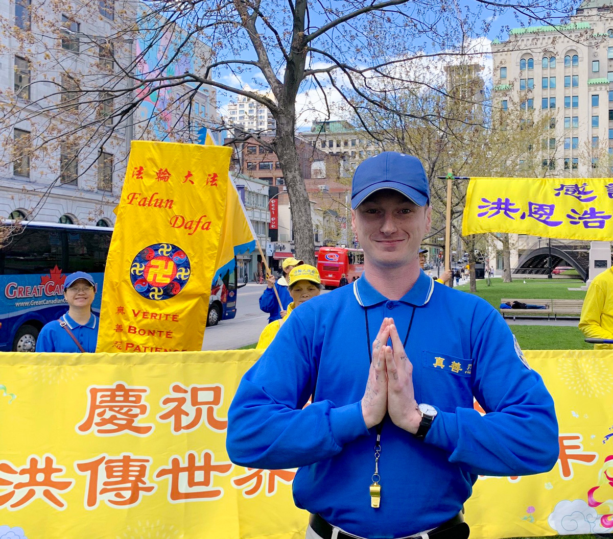 图4:蒙特利尔大学生乐博(Constan Beaulieu Leboeuf)感恩师父让他在道德败坏的浊世中走上返本归真的正道。