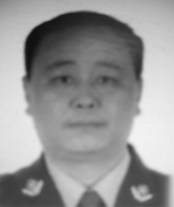 王雅东照片