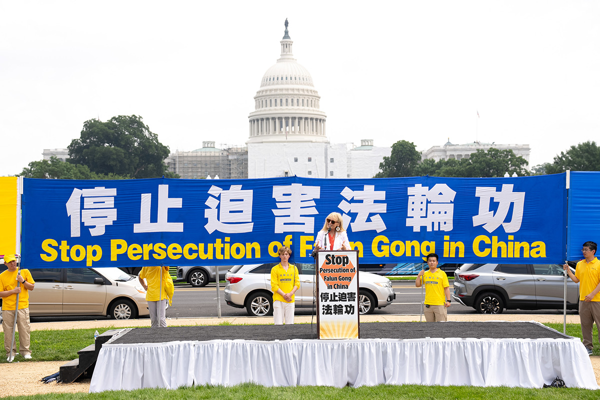 图1~5:二零二三年七月二十日,来自美国各地的部份法轮功学员在美国首都华盛顿国家广场举办720反迫害二十四周年集会。图为集会现场。