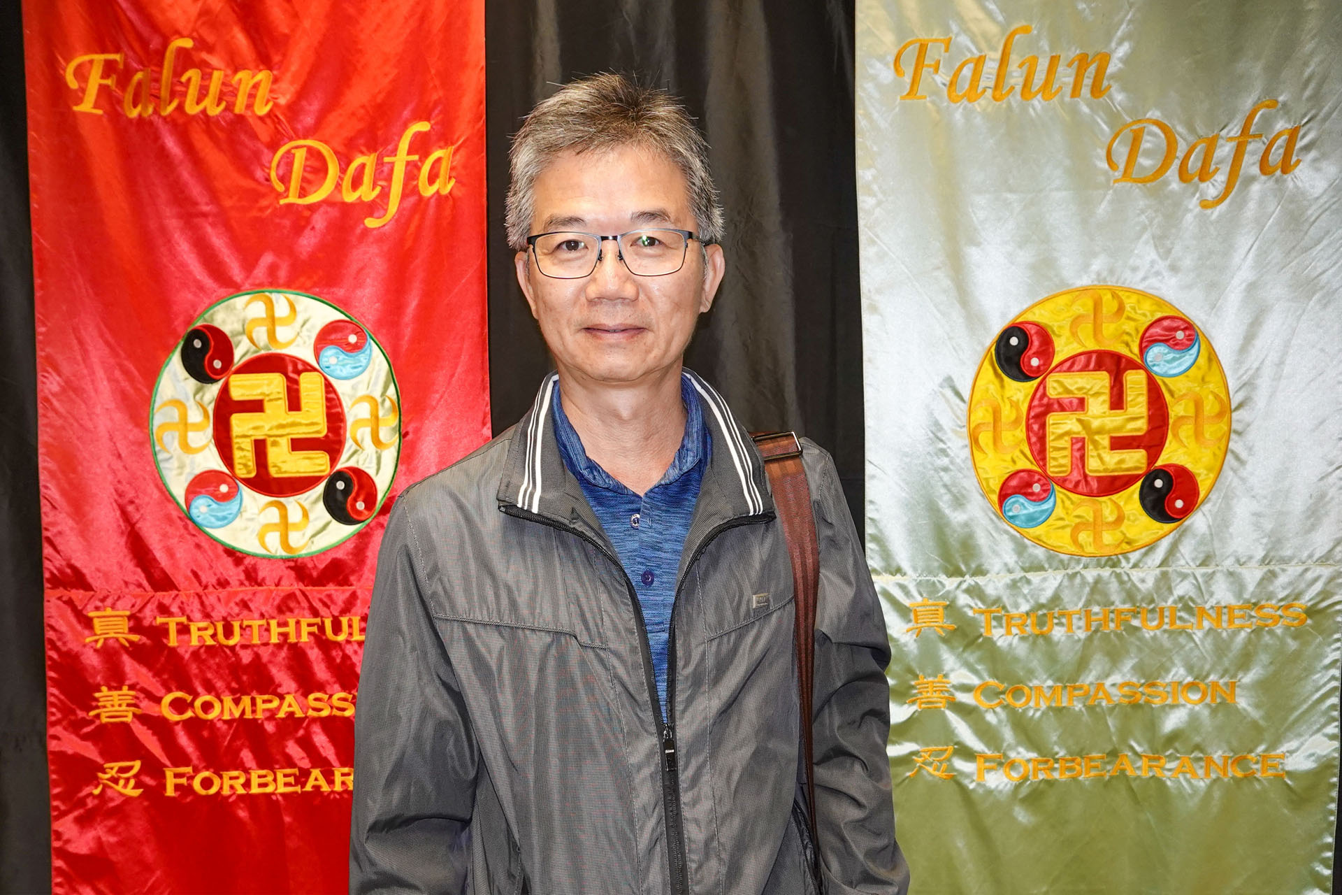 图1:高雄一行政区区长吴进兴表示,“法会是一个非常殊胜的盛会,我很珍惜。”