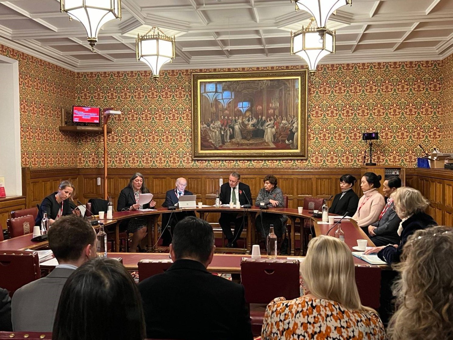 '图1:法轮功研讨会在英议会大厦举办,政要支持法轮功'