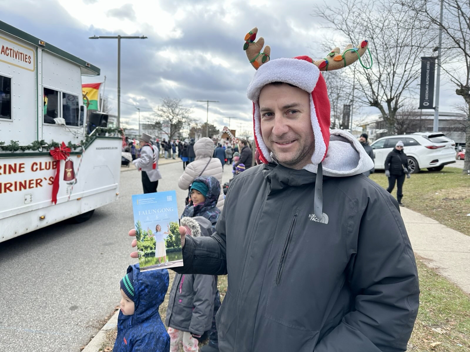 图12:布莱恩认为真、善、忍是重要的人生准则。