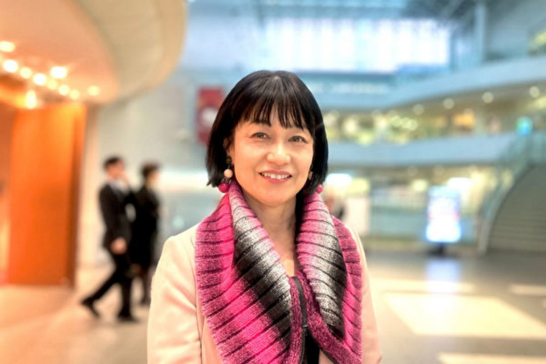 图8:日本知名媒体人、纪实作家河添惠子(Kawazoe Keiko)二零二四年一月三十一日,观看了神韵纽约艺术团在东京文京市民音乐厅(Bunkyo Civic Hall)的第四场演出。(大纪元)