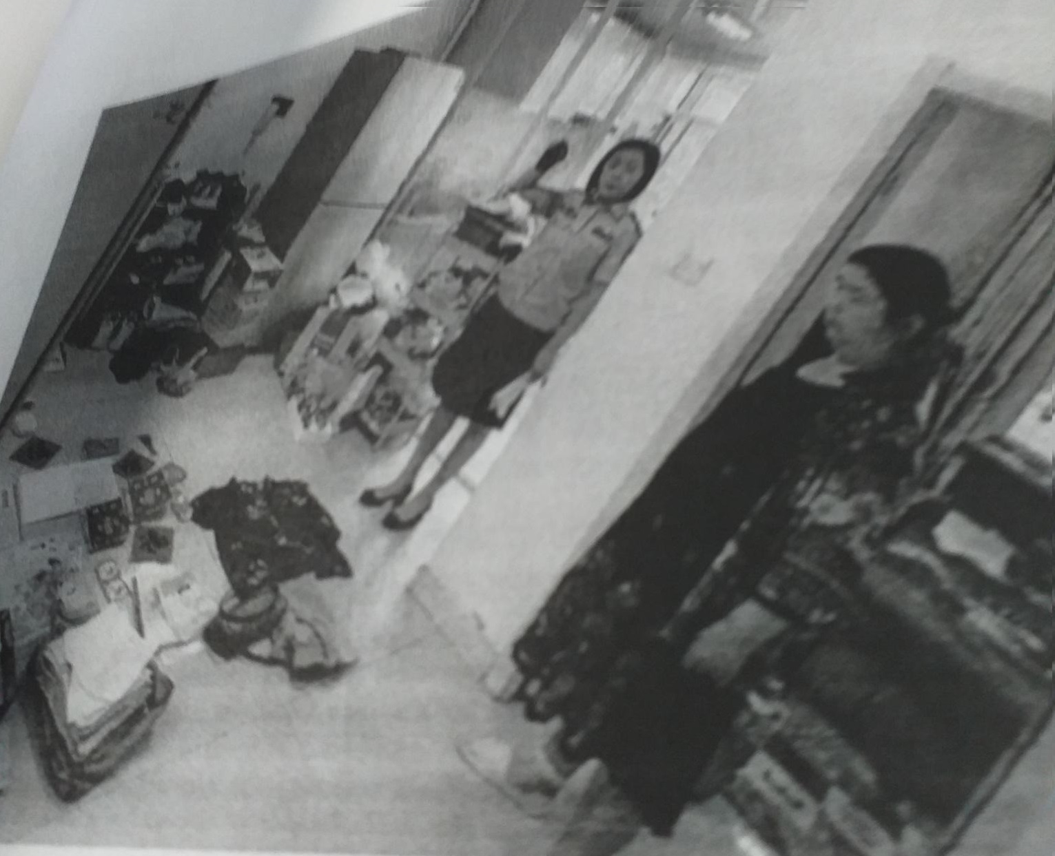 法轮功学员古春英被非法抓捕时照片