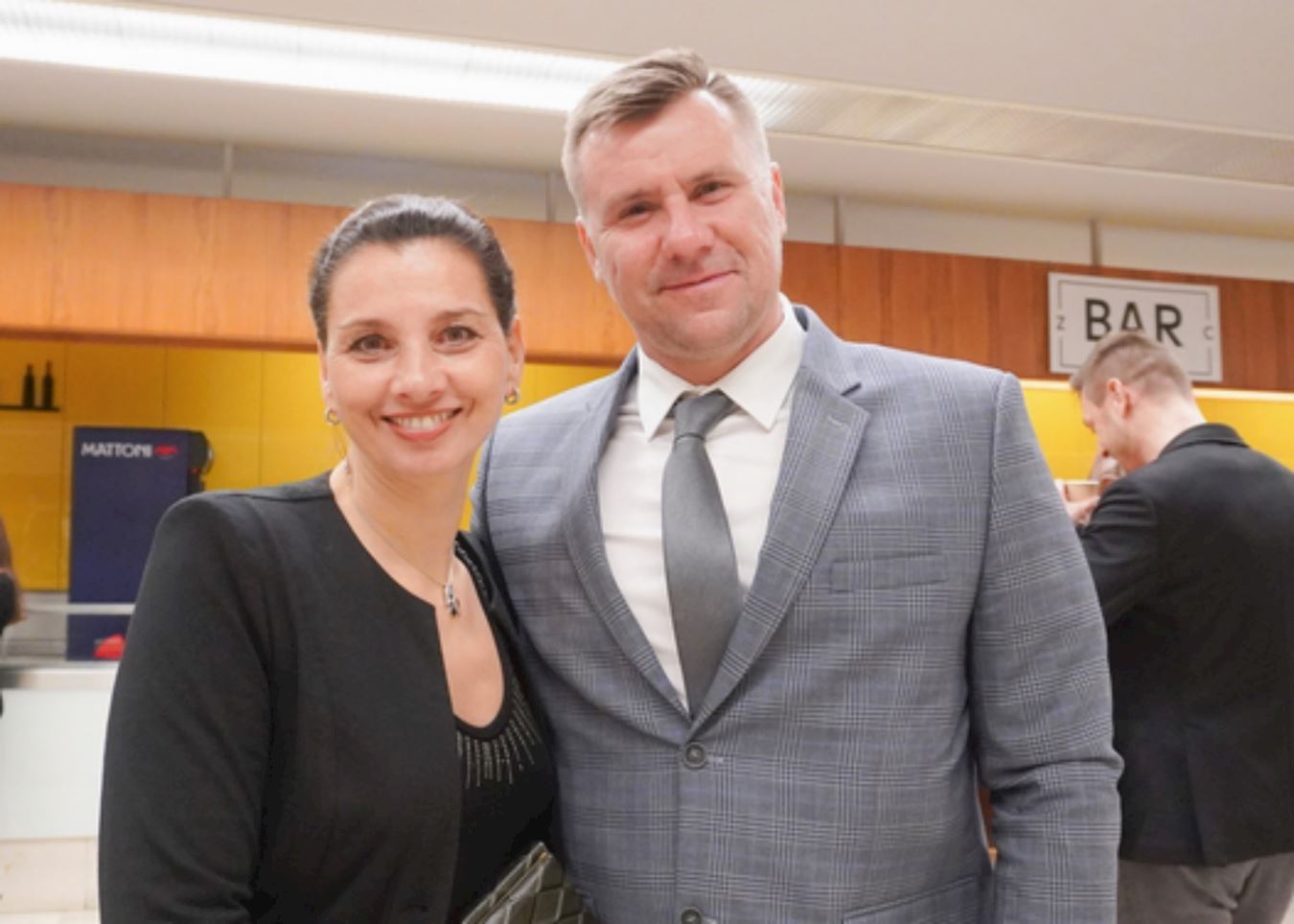 '图16:伊日·卡斯(Jiří Káš)和太太祖扎娜·卡斯 (Zuzana Káš)(大纪元)'