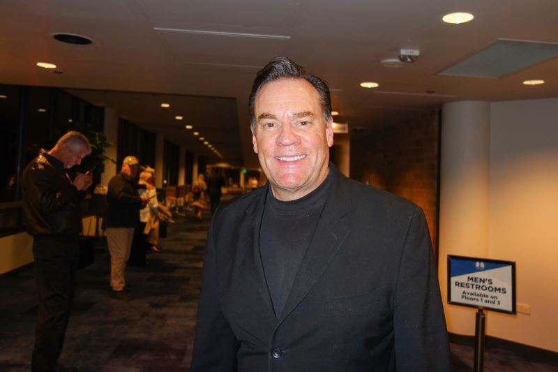 '图6:美国国会议员拉斯‧弗尔彻(Russ Fulcher)观看了神韵艺术团在爱达荷州博伊西的演出后说,“这是令人惊叹的演出。”(大纪元)'