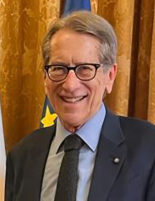'图1:朱利奥·特尔齐Giulio Terzi)'