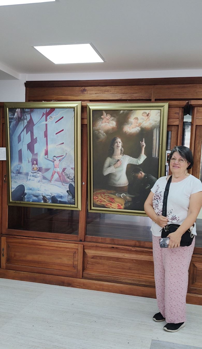 '图2:哥伦比亚国立大学的化学教授玛丽·特鲁希略 (Mary Trujillo)'