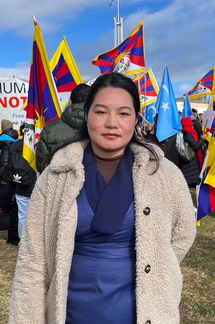 图14:六月十七日,藏人行政中央流亡政府驻澳洲办事处华人联络官达瓦·桑姆(Dawa Sangmo)希望当天在场的华人都能听到真相。