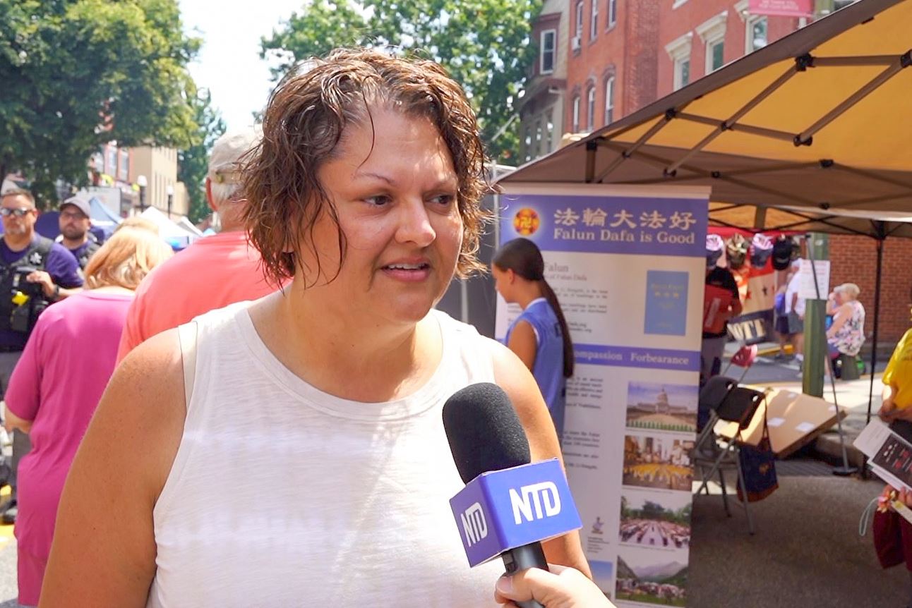 '图4:保险经纪人希瑟·弗莱舍(Heather Fleisher)在接受采访。'