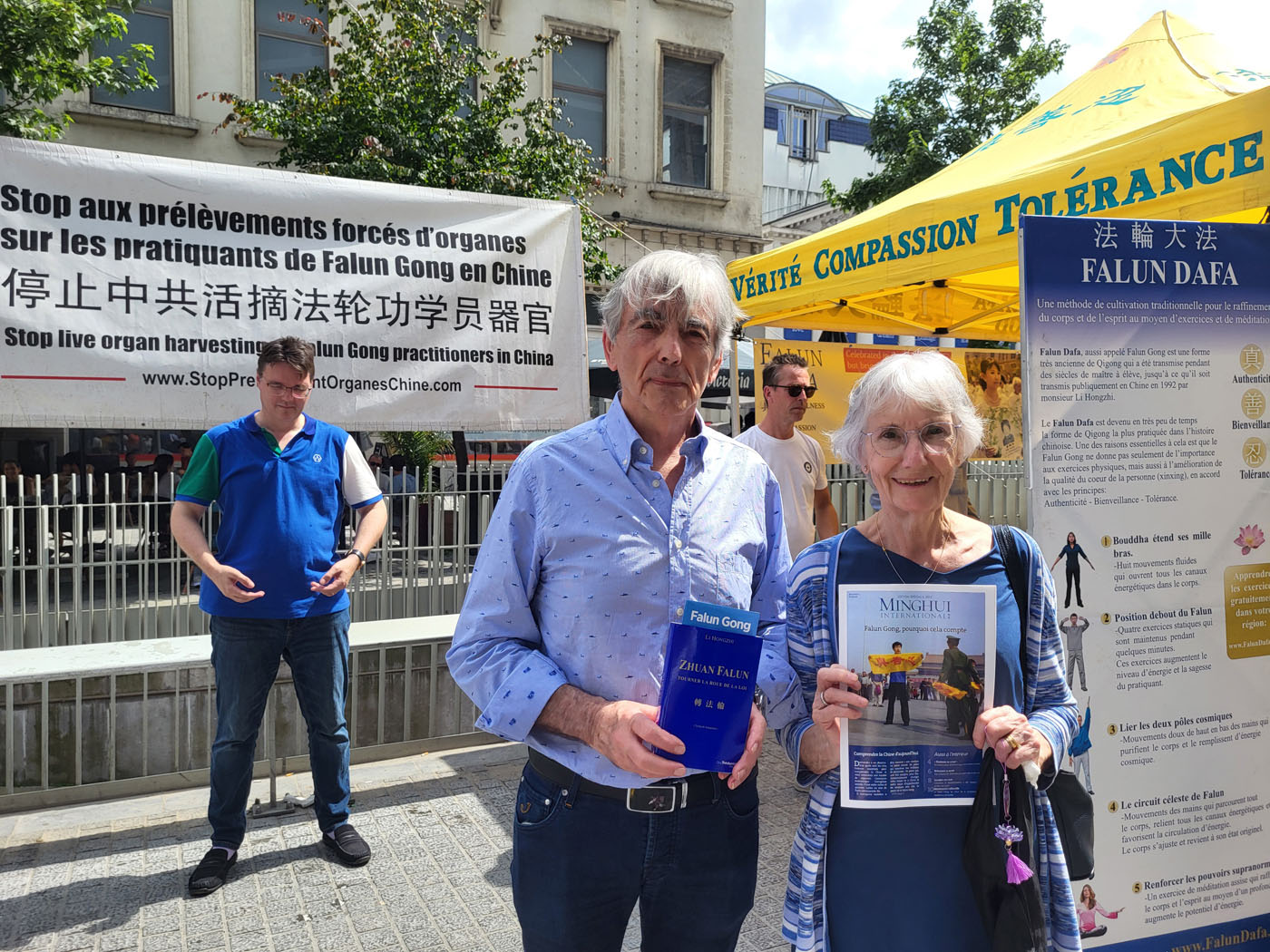 图4:保罗和海伦认为:迫害太可怕,太可耻了!必须制止迫害继续下去。