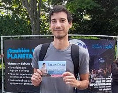 图10:委内瑞拉建筑师尼尔森(Nelson)认为,法轮功弘扬良好的价值。