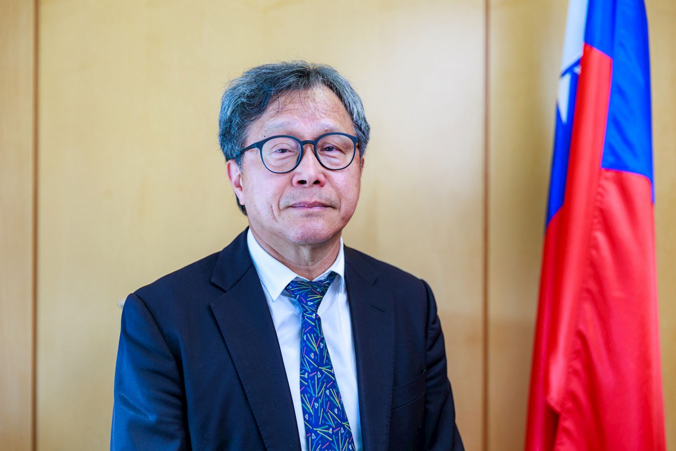 '图13:台湾驻德国代表谢志伟教授'