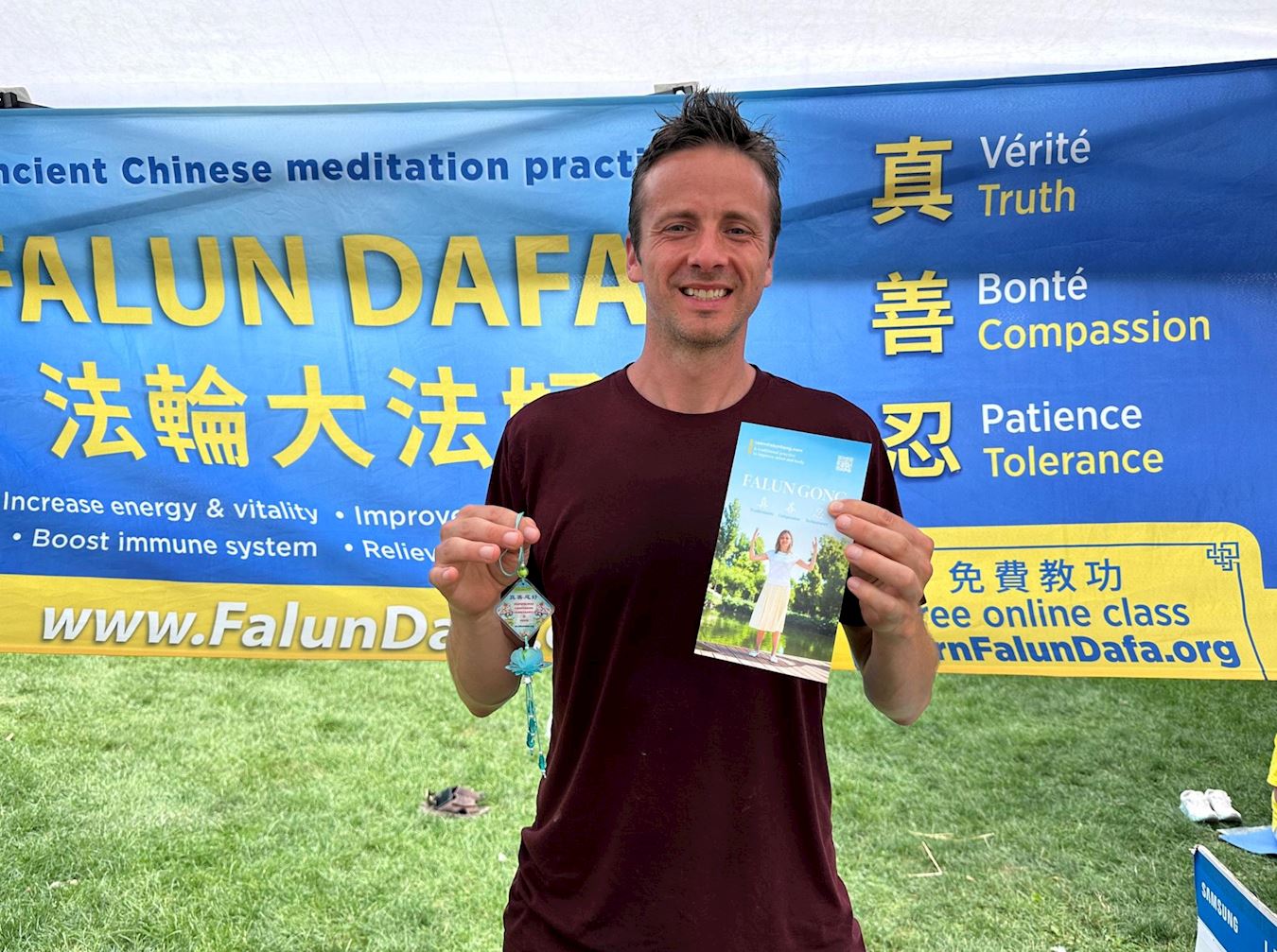 '图6:特雷弗认为社会需要回归真、善、忍的普世价值,他还表示会报名线上免费教功的课程。'