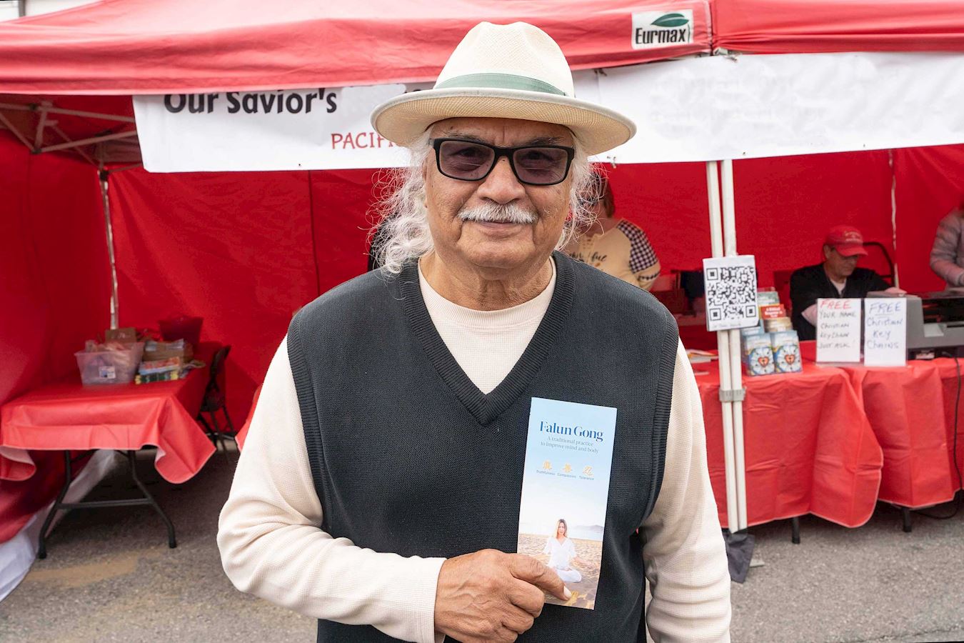 '图10:律师拉米雷斯表示,社区需要真善忍。'