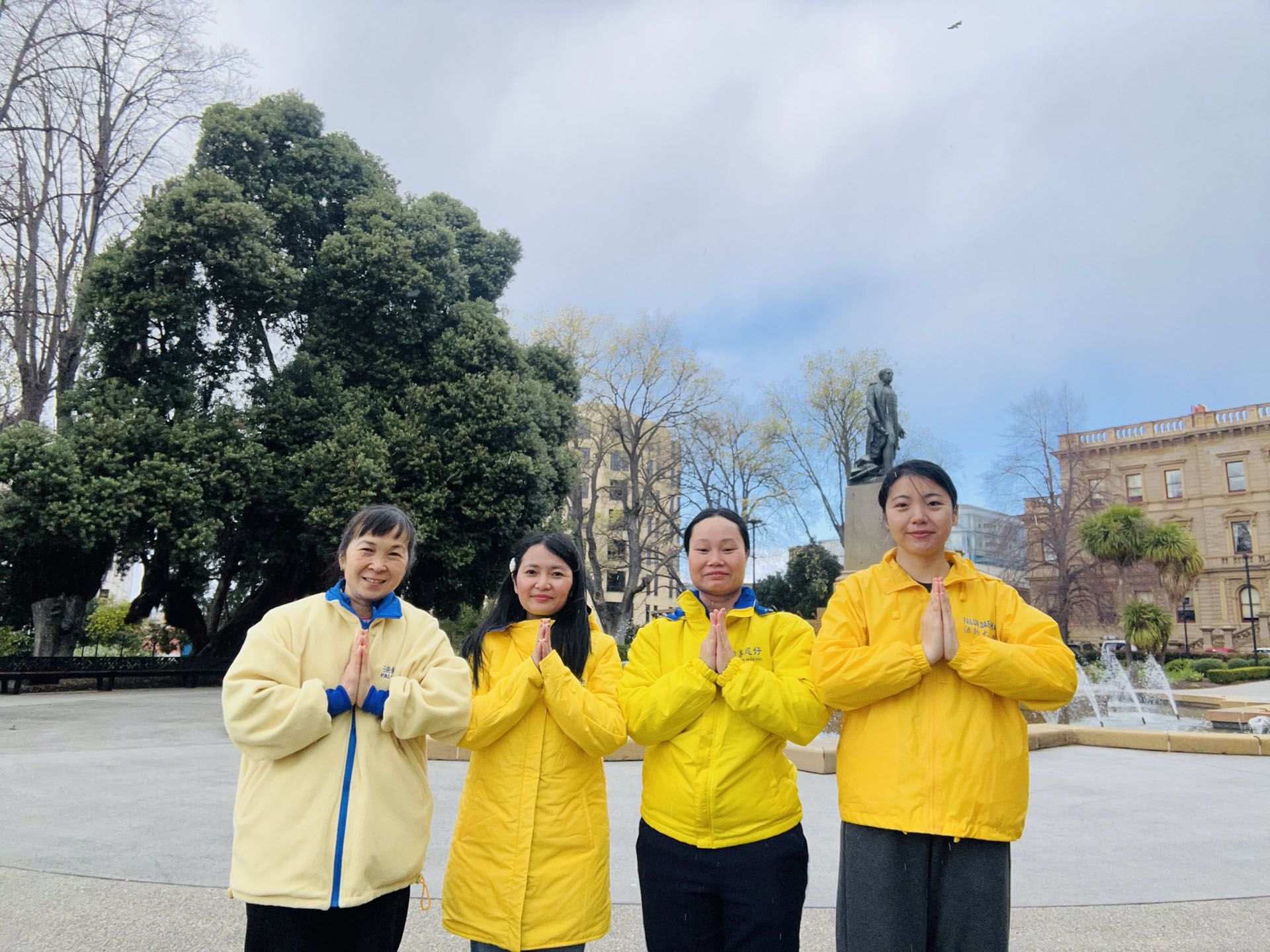 图7:澳大利亚塔斯马尼亚法轮功学员恭祝师尊中秋佳节快乐