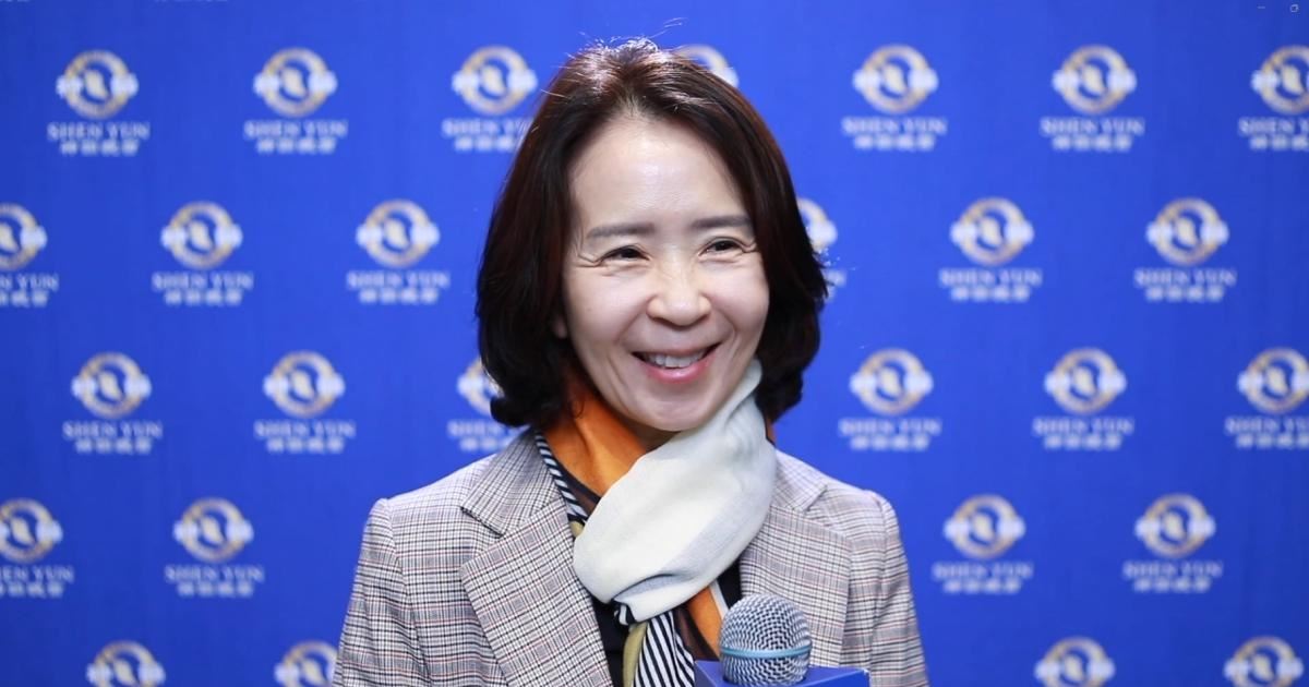 '图4:二零二五年五月十日下午,韩国执政党国民力量党国会议员、议会副代表崔修珍在果川市观赏了神韵演出。(新唐人电视台)'