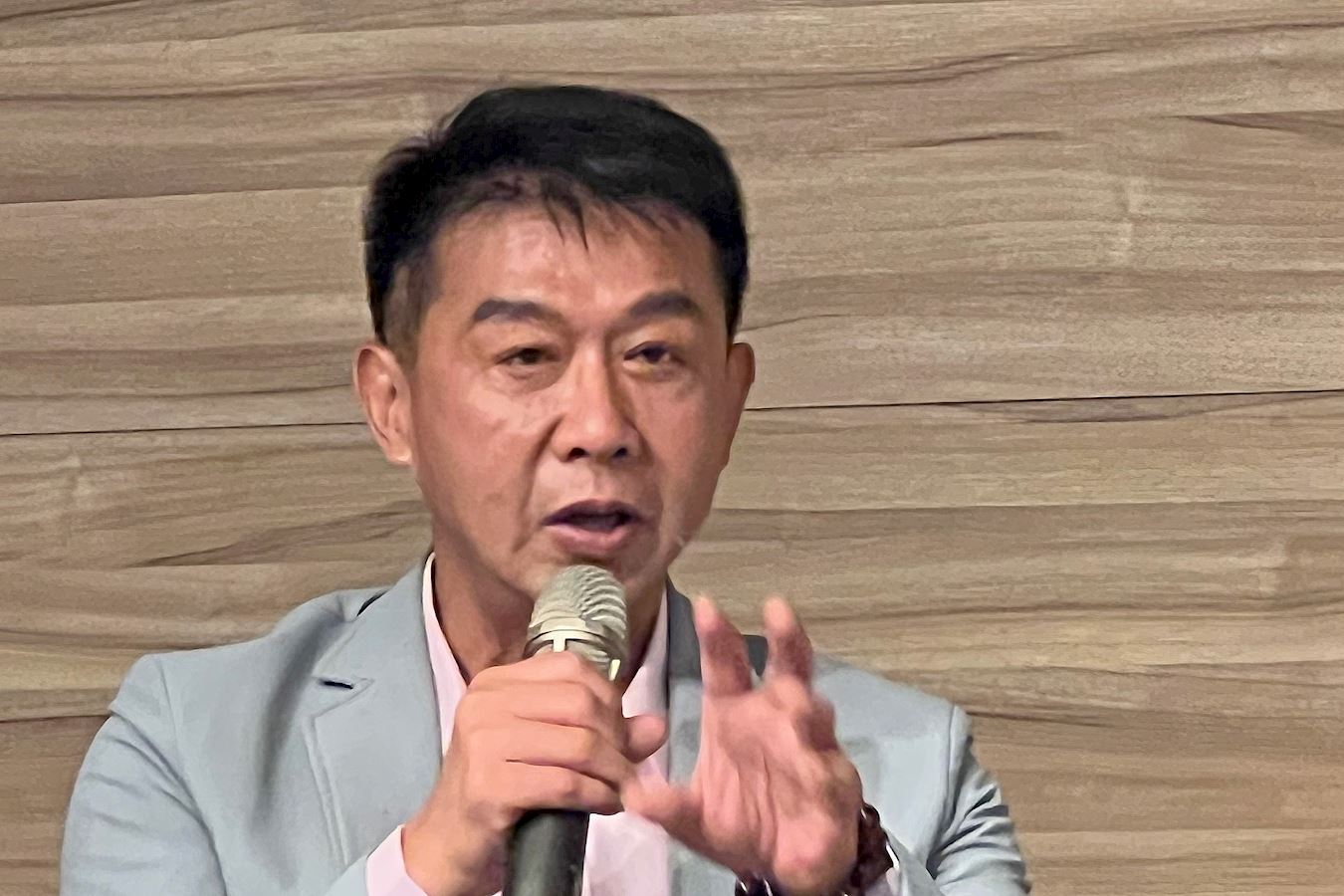 '图6:立法委员许智杰'