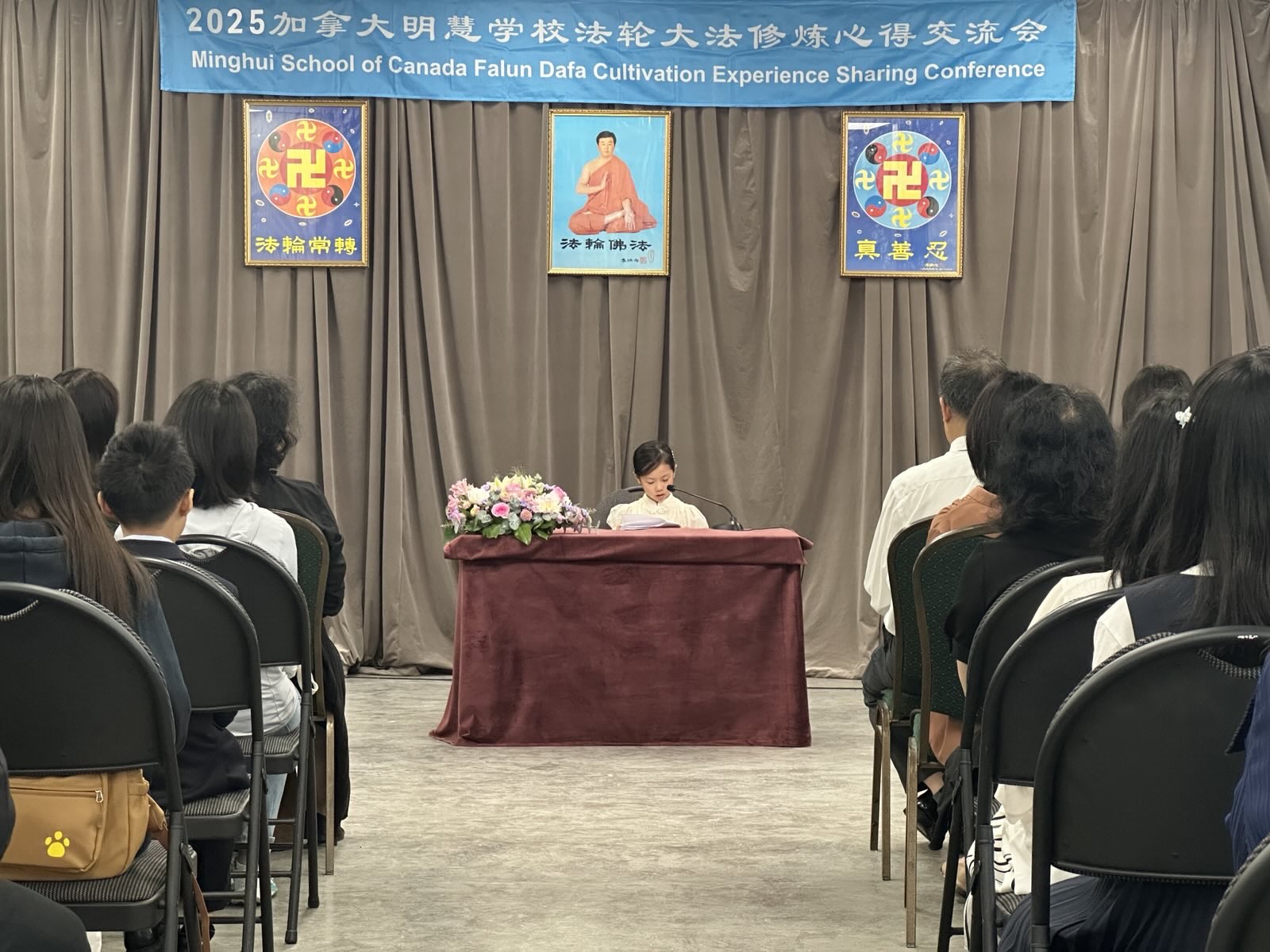 图8:提高后,艾米不再向同学炫耀新买的东西