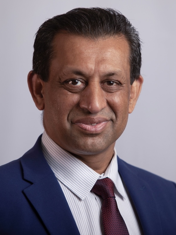 图13:苏格兰议会议员佛伊索尔·乔杜里(Foysol Choudhury MBE MSP)。