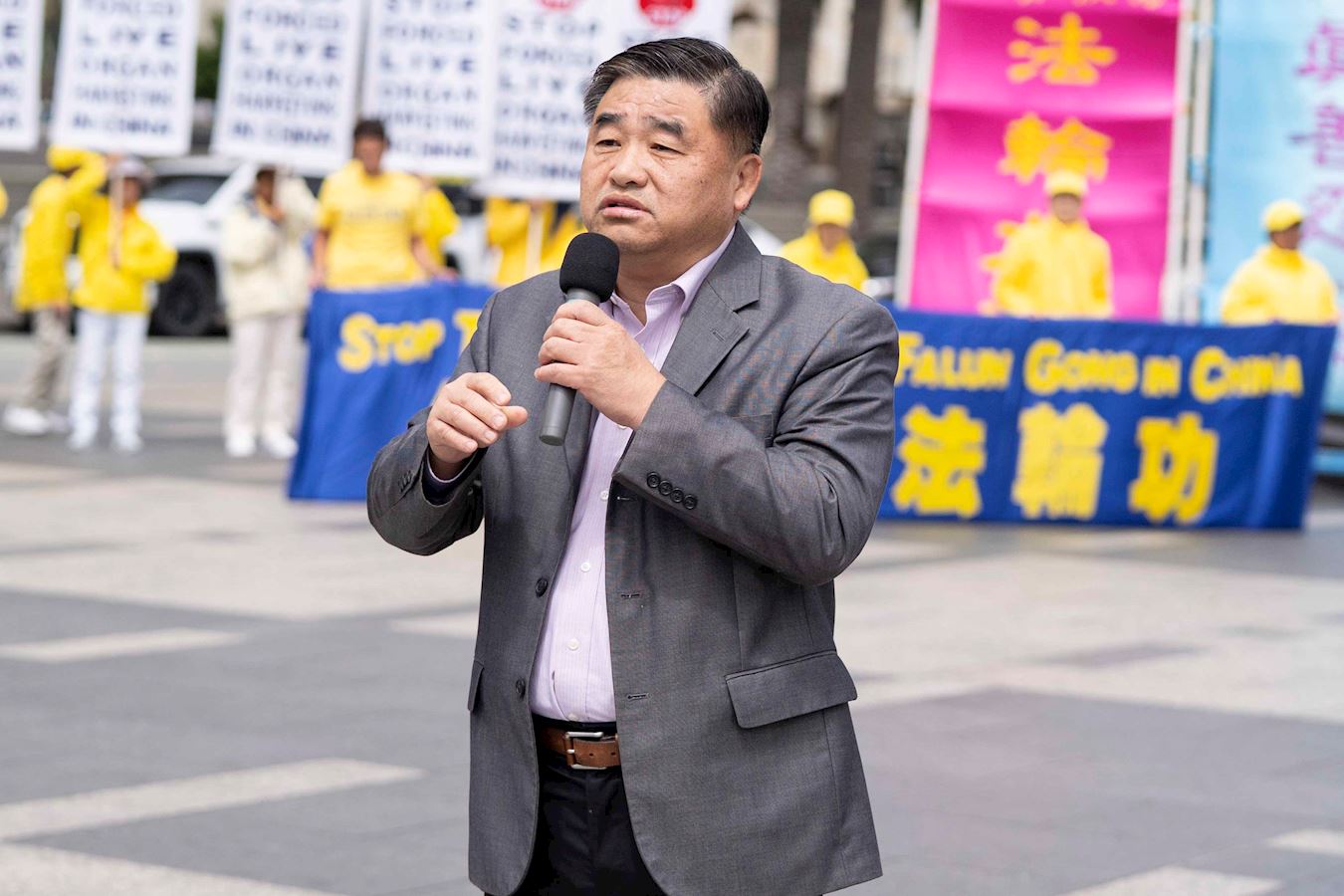 '图10:旧金山大纪元报社主编舒楠表示,国际社会应该认清中共的本质'