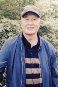 李中校